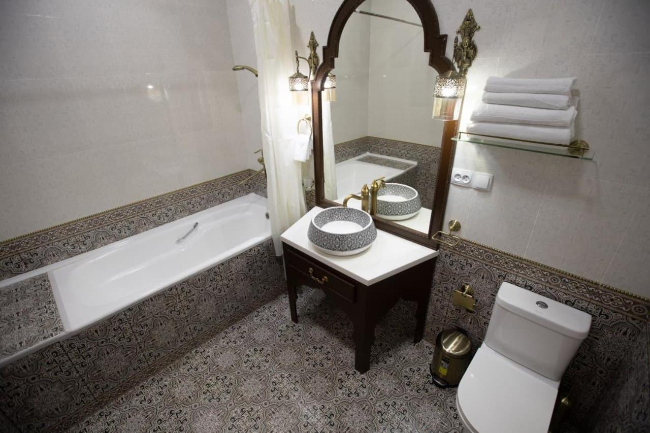 The Shahar Hotel Tasjkent Eksteriør billede